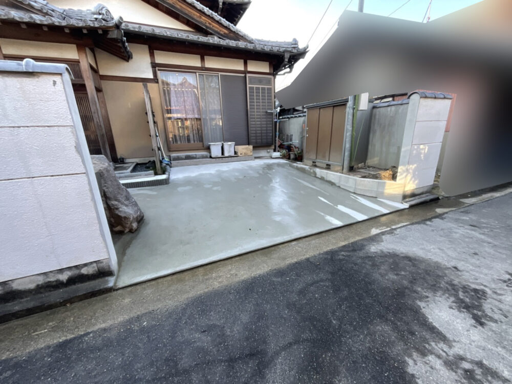 お庭と塀を撤去し駐車場にリニューアル【岡崎市 S様邸】